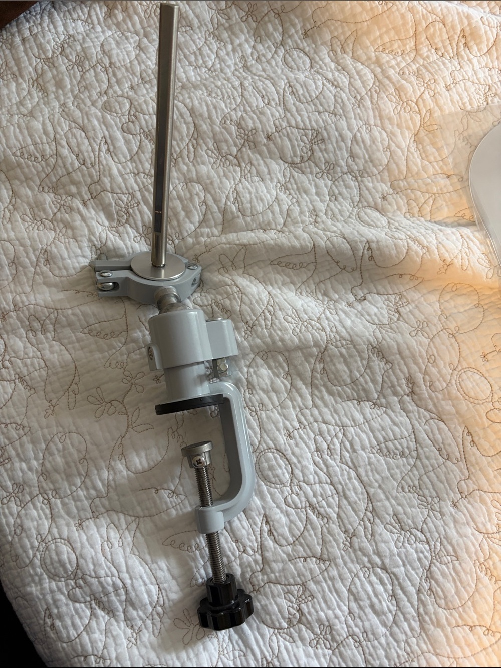 Adjustable Clamp Mount in Light Gray